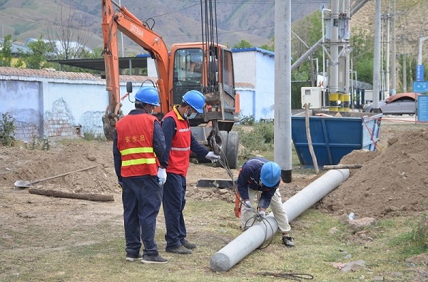 國網伊犁供電公司“三零”服務助力脫貧攻堅