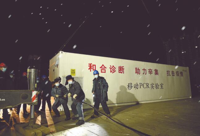 吉林省吉林供電公司：冒雪接電 連夜奮戰(zhàn)