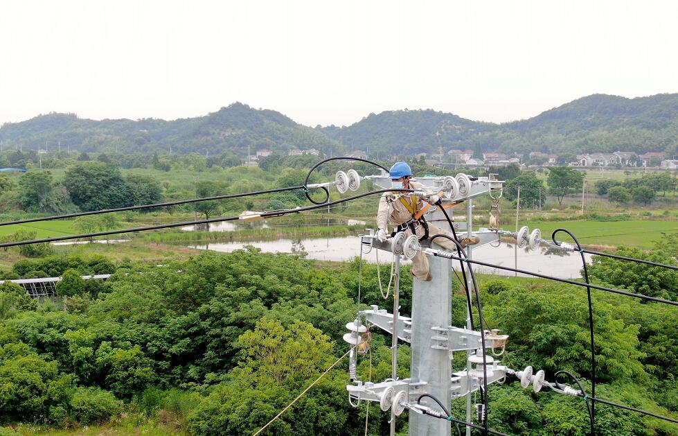 國網余姚市供電公司“安全隱患隨手拍”贏電費小紅包