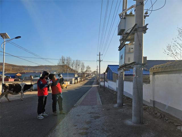 烏蘭浩特市供電公司春節(jié)保電我在崗 供電服務“不打烊”