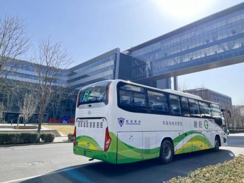 新研氫能30臺氫能燃料電池大巴車交付百度