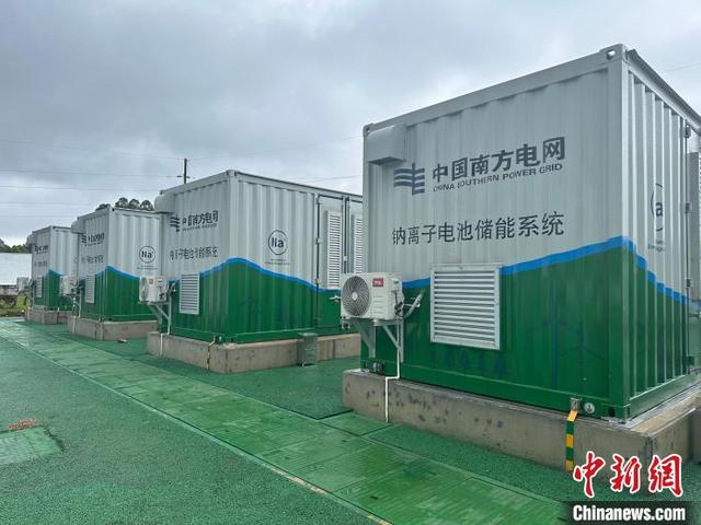 探訪廣西伏林鈉離子電池儲能電站：能量轉換效率可比鋰電高2%