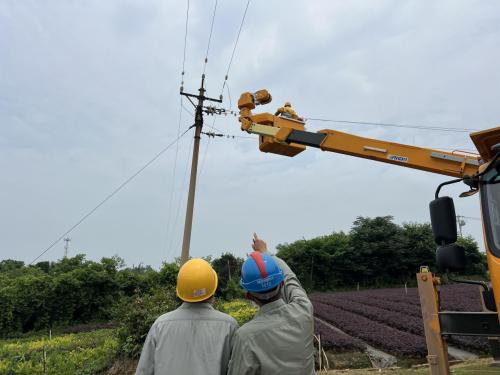 農(nóng)網(wǎng)線路改造完工，居民夏日用電不愁