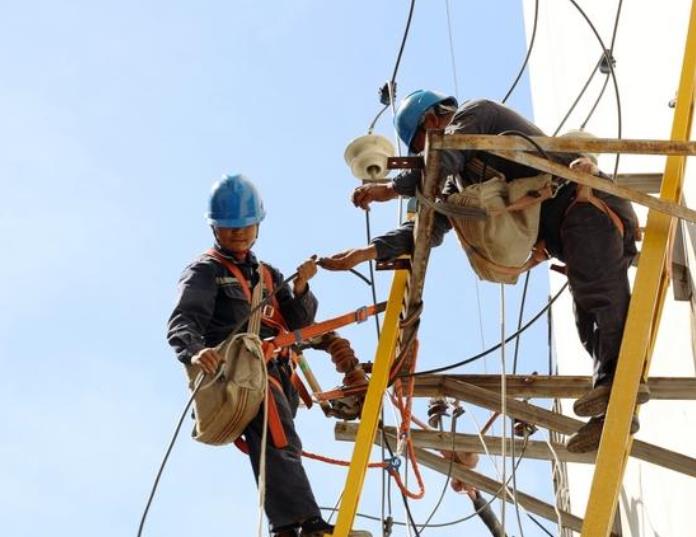 興義供電局貼心電力搶修 保障電力無憂