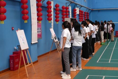 水電十一局舉辦慶祝建國(guó)75周年書(shū)法、繪畫(huà)作品展